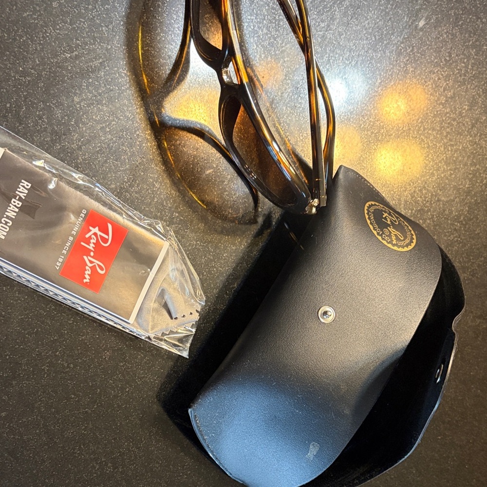 Ray-Ban Tortoise Shell Sunglasses - Picture 9 of 13